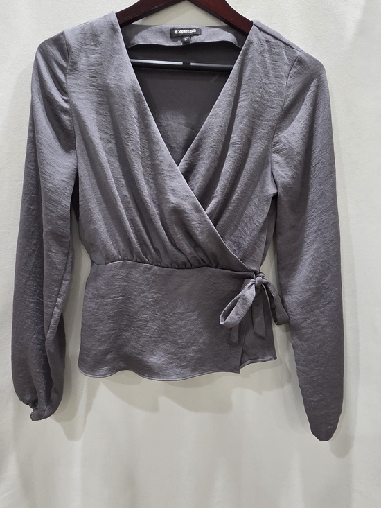 Express Tops - Express Women’s Gray Wrap Peplum Top